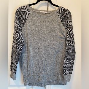 Medium Over sized sweater